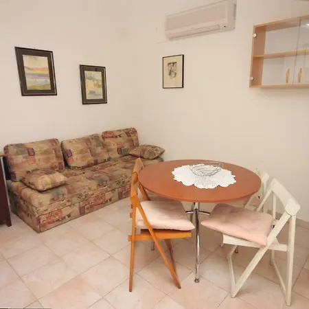 7656b Rovinj